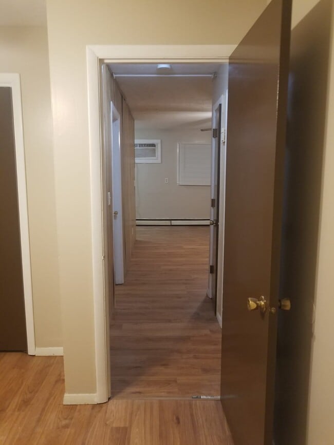 Photo - 105 College Park Ct