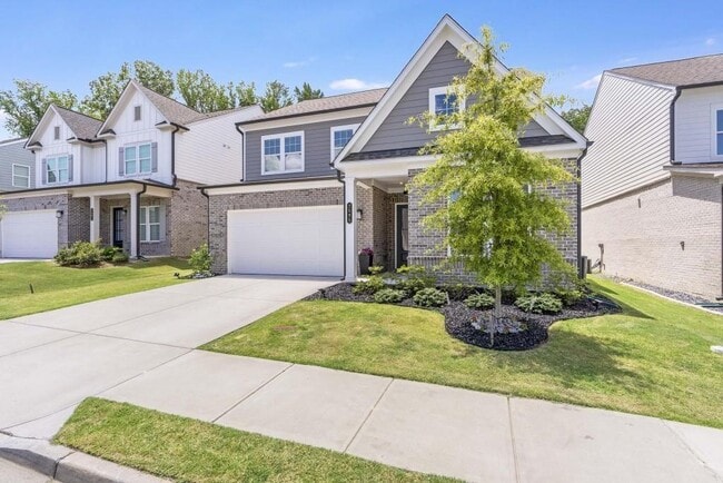 Photo - 2595 Whistler Wy NE