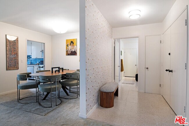 Photo - 8701 Delgany Ave Unidad 208