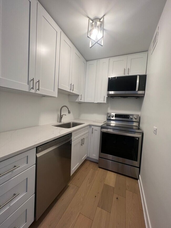 Photo - 1550 N Lake Shore Dr Unit 2F