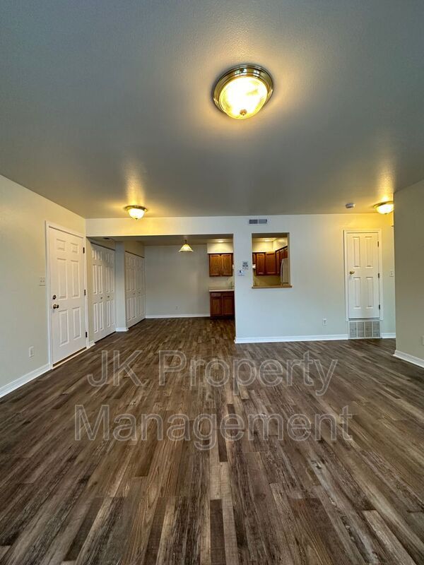 Photo - 1210 5th St S