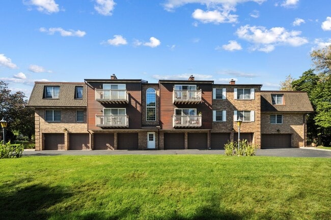 Photo - 70 Harristown Rd Unit 1