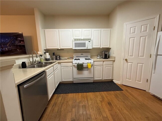 Photo - 1487 Cove Creek Cir