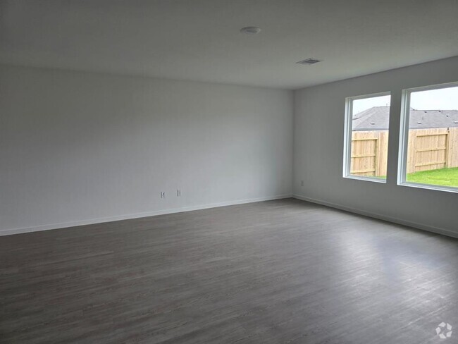 Building Photo - 26706 Dalmatian Bellflower Dr Rental