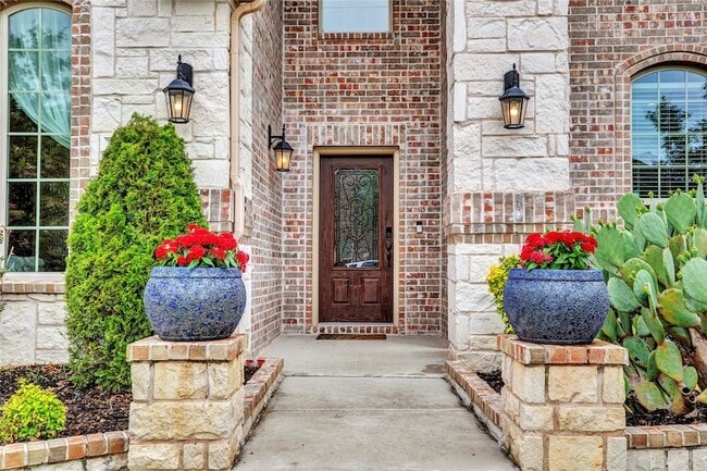 Photo - 1807 Drake Dr