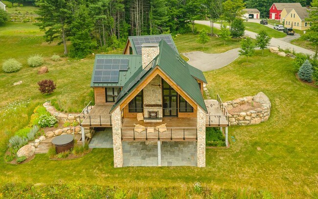 Photo - 500 Woodward Hill Rd