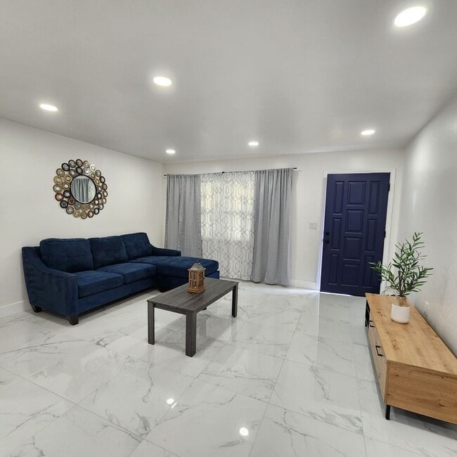 Photo - 2210 NW 18th St