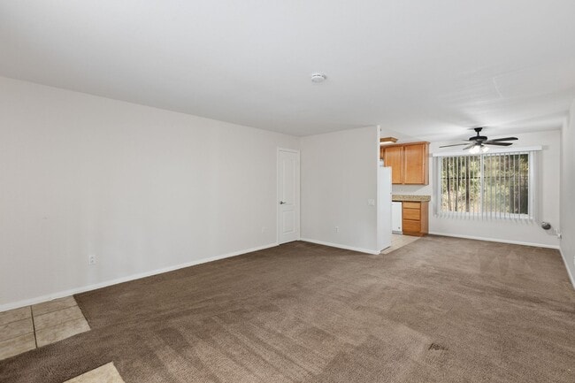 Photo - COLLE33 Unit 9104