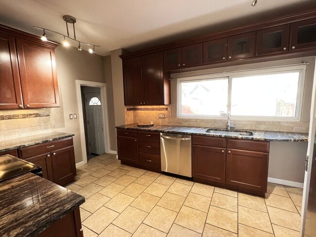 Photo - Remodeled and Updated Victorian in Five Points