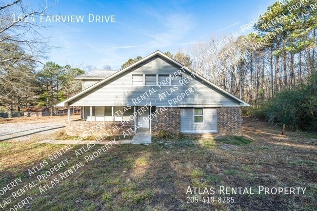 Building Photo - 1624 Fairview Dr