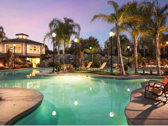 Building Photo - The Palms