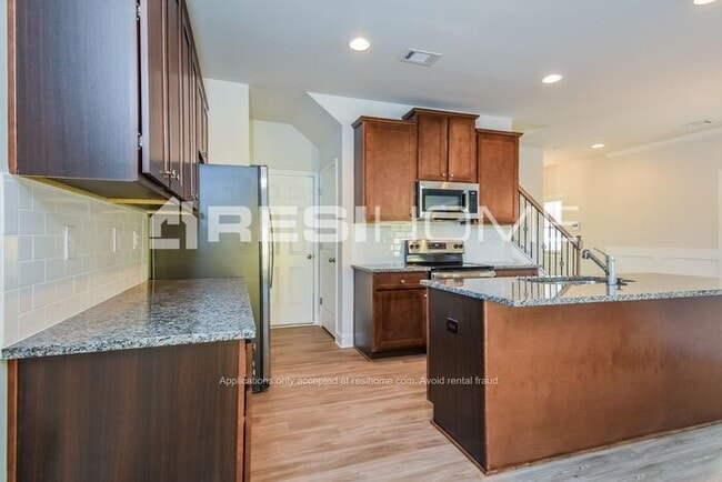 Photo - 1005 Tranquil Gdns Pl