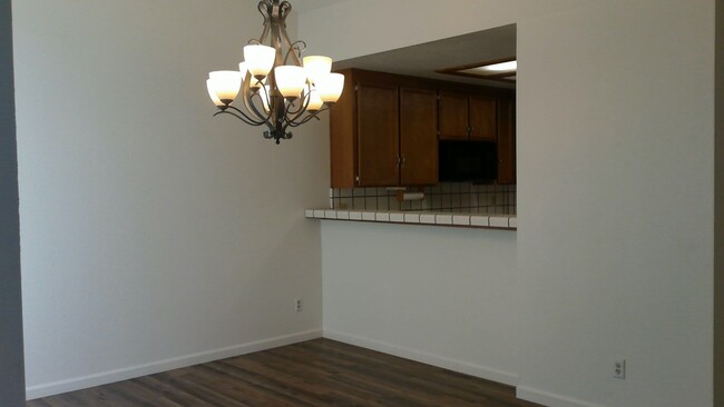 Photo - 315 E Nees Ave Apartment Unit 315