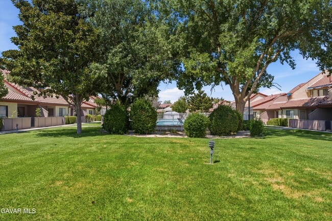 Photo - 43334 32nd St W Unidad 34
