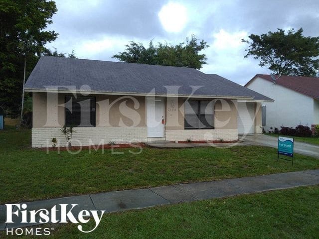 Building Photo - 5168 Edgecliff Ave Rental