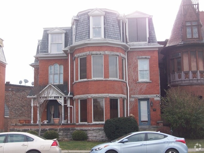 Building Photo - 473 Virginia St Unit Rear Rental