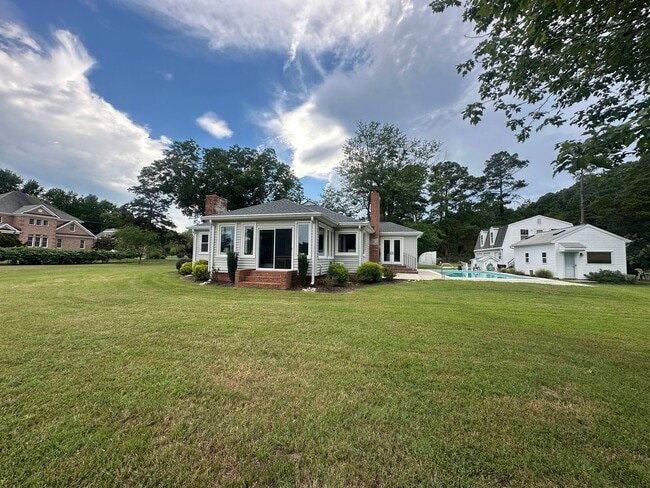 Photo - Call Amanda Tate at 757-289-6810 for more information