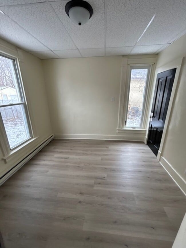 Photo - 303 Logan Ave Unit 2