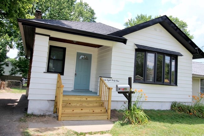 Photo - 6841 Buckingham Place