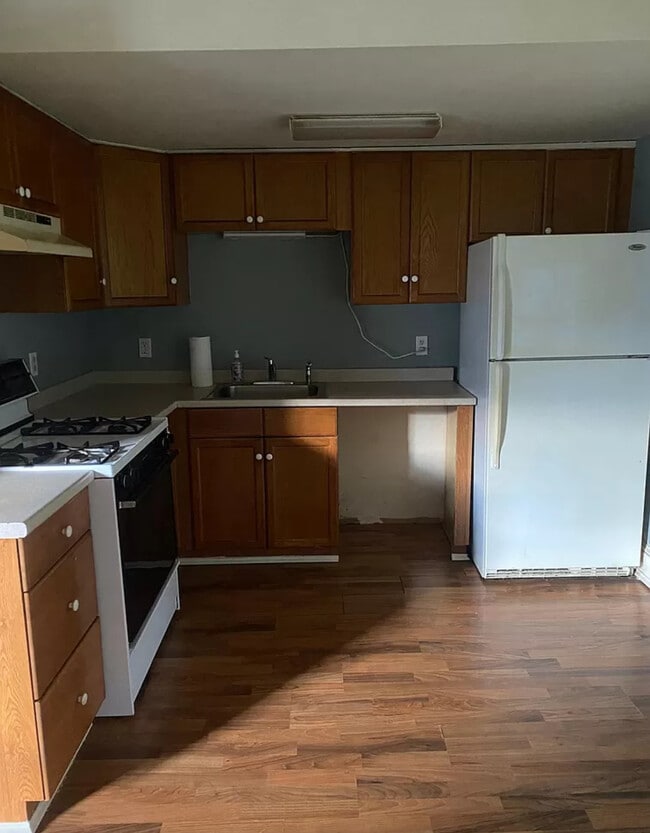 Photo - 495 Washington Ave Unit #2