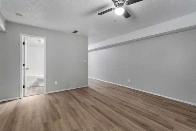 865 S Douglas Ave