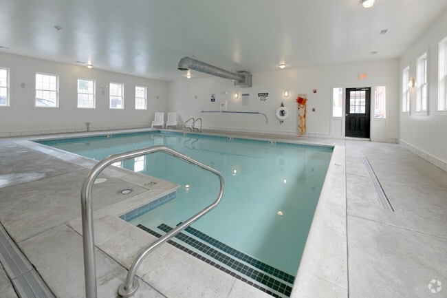 Pool - Bostonian Shoe Lofts
