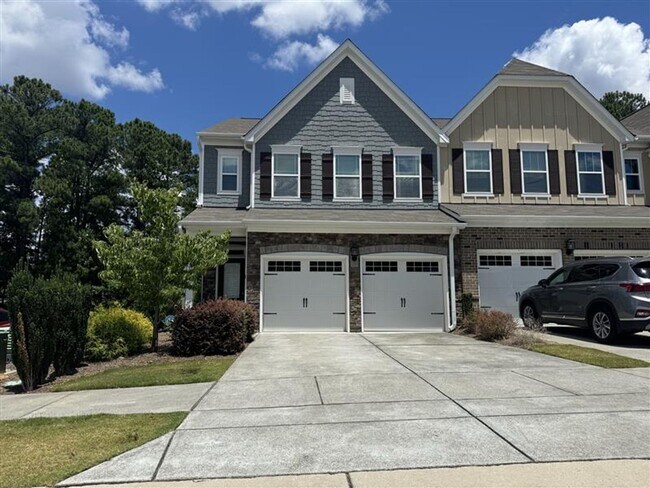 3 Bedroom, 2 1/2 Bath End Unit Townhouse i... - 3 Bedroom, 2 1/2 Bath End Unit Townhouse i...