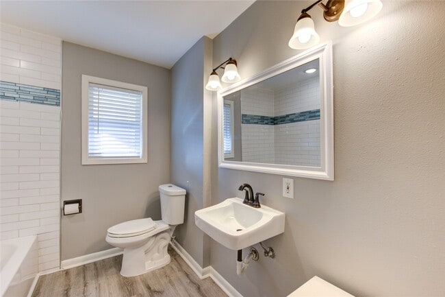 Photo - 2714 Southmore Ave