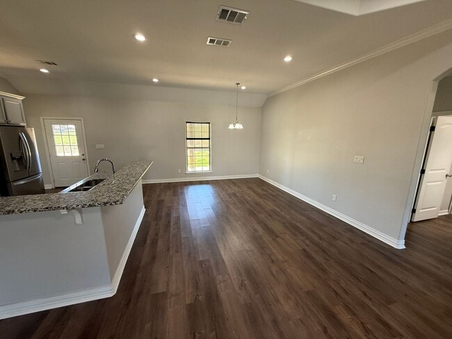 Photo - Modern 3-bed/2-bath!