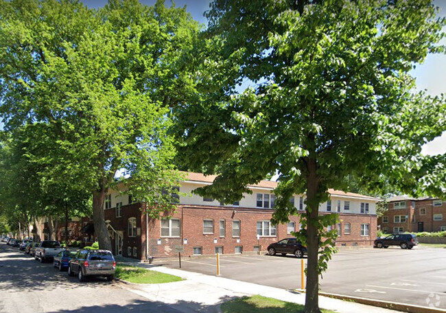 Building Photo - 1618 Charles Ave Rental
