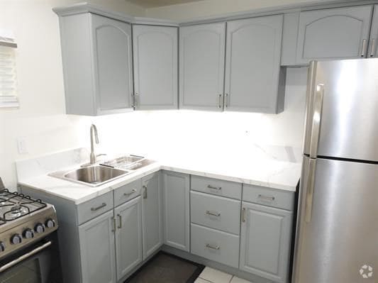 Building Photo - 2966 E St Rental