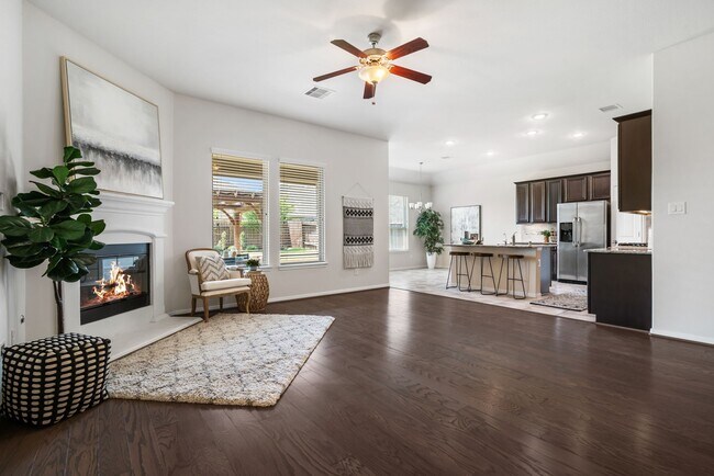 1527 Holly Chase Ct