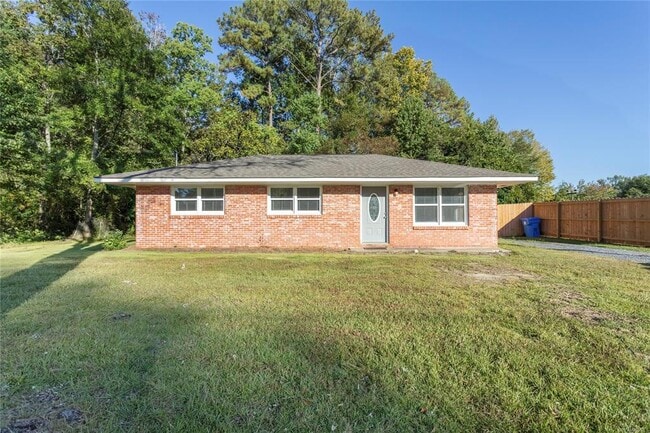 Building Photo - 221 Moncrief St