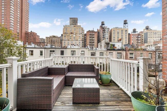 Photo - 130 W 81st St Unit 3