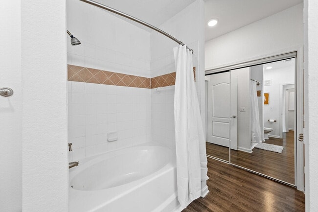 Photo - 4800 Seascape Way Unit SI ID1383656P