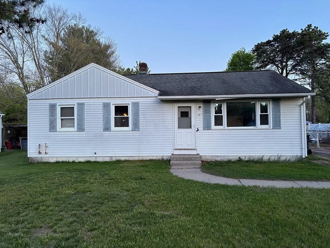 Building Photo - Amazing 3 bedroom, 1 bathroom house in Southampton.
