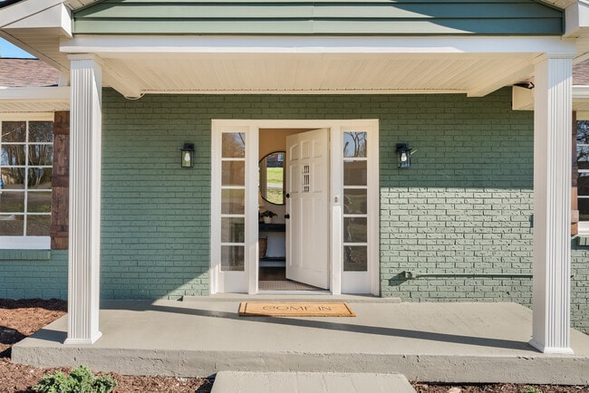 Photo - 234 NW Clearview Dr