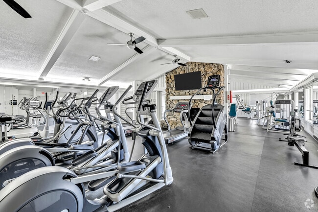 Gimnasio - Waterford Apartments