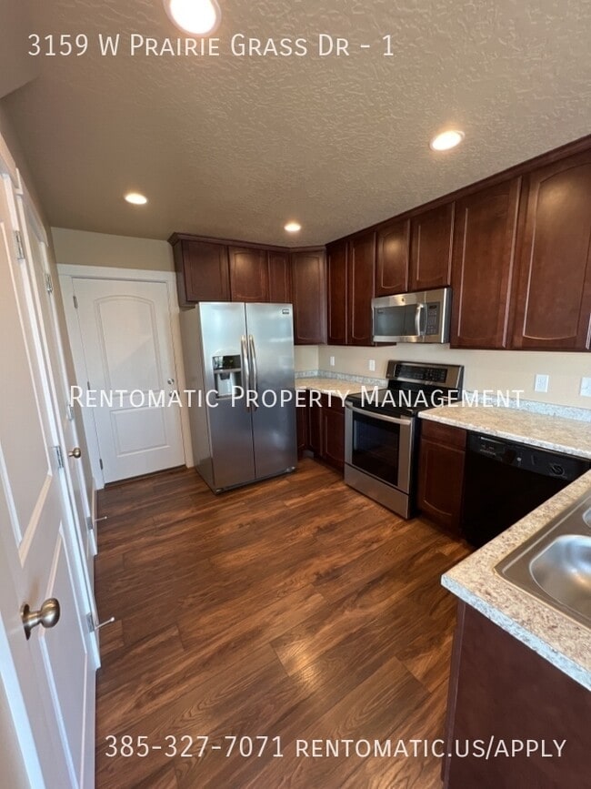 Photo - 3159 W Prairie Grass Dr