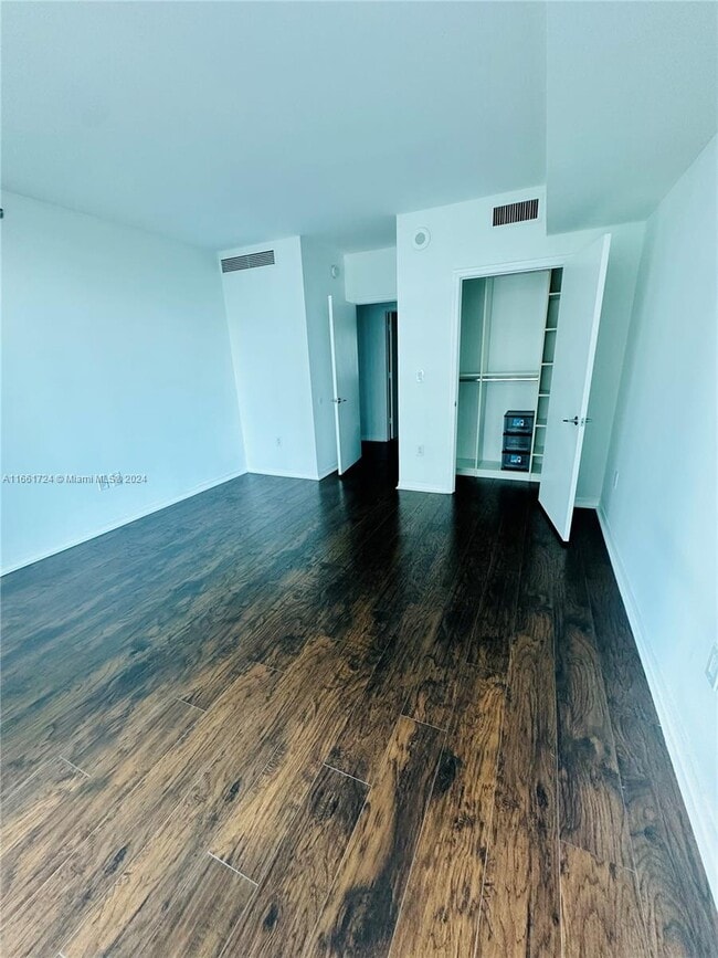 Photo - 500 Brickell Ave