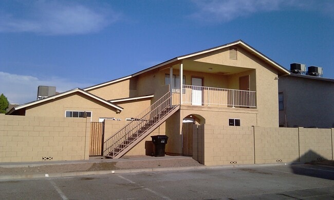 Photo - 2720 N Salem Unit 201