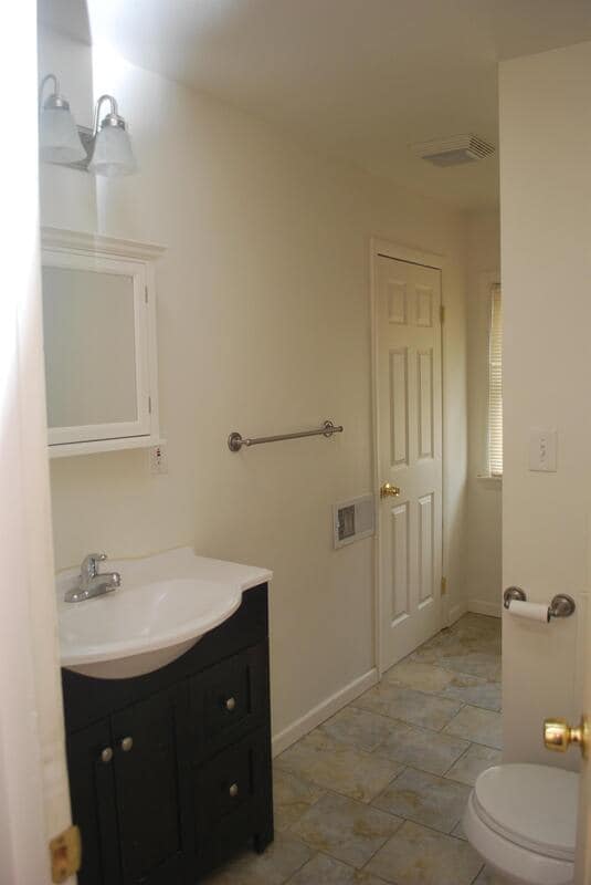 Photo - 328 W Kalama Ave