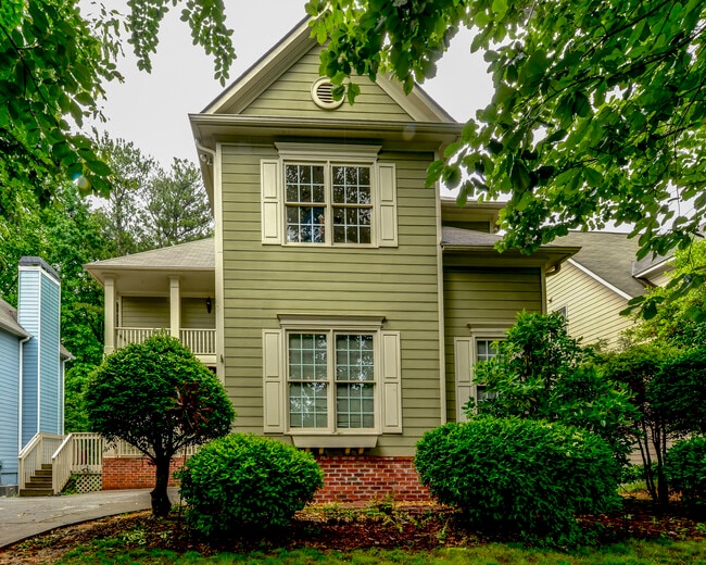 Building Photo - 3627 Chestnut Dr