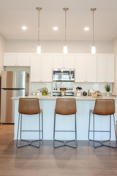 Modern Kitchen | Cincinnati OH Apartment For Rent | The residences at MQ