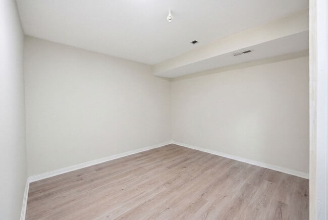 Photo - 3803 Allison St