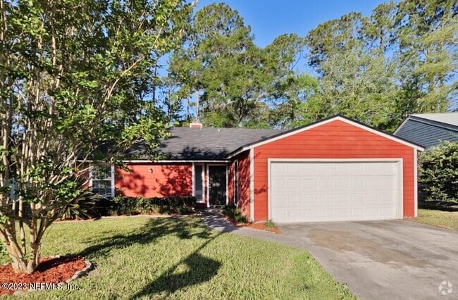 Building Photo - 10268 Pine Breeze Rd W Rental