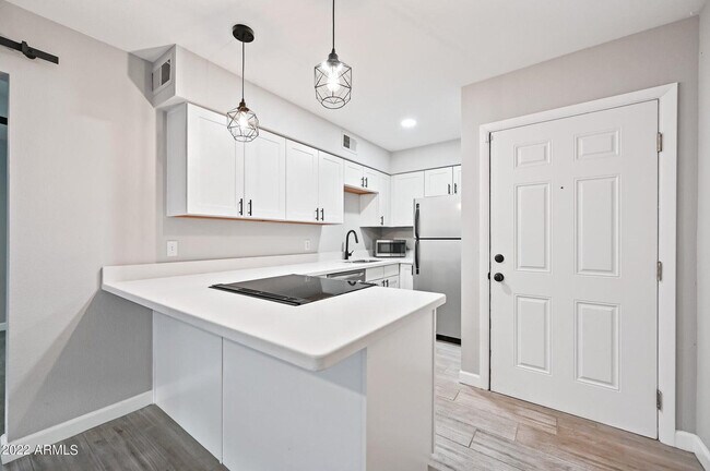 3131 W Cochise Dr Unit 156