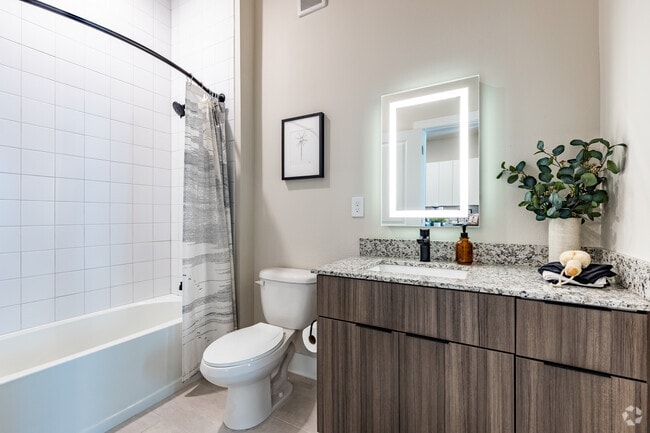 2 BR, 2 BA - 1,171 SF