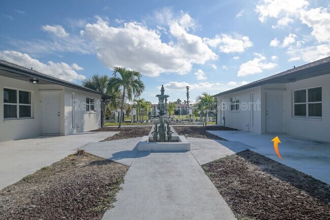Photo - 1322 Miramar St Unit 2