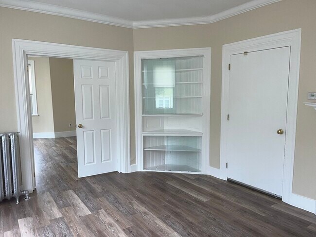 Photo - 194-1/2 Lexington St Unit 2